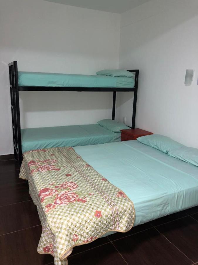 Iguazu Apart Hostel Puerto Iguazú Eksteriør billede